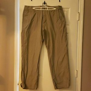 Mens Mountain Kahkis pants